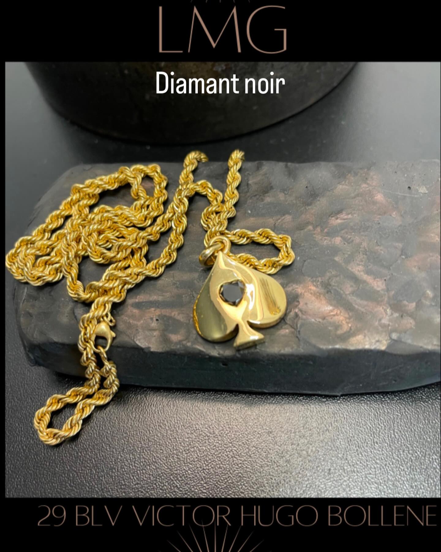 Pendentif pique en or avec diamant noir — création LMG Bijoux